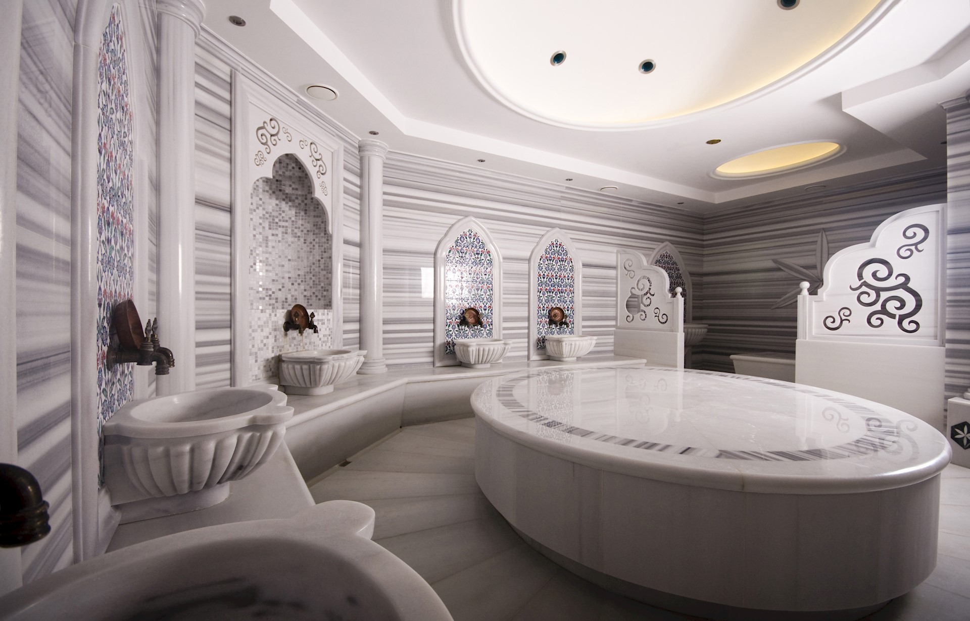 cheap resort hotels to Spend holiday with family