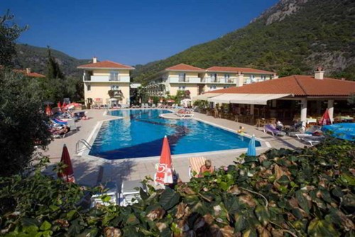 cheap resort hotels to Spend holiday with family