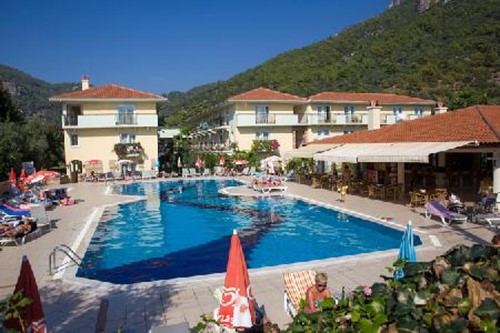 cheap resort hotels to Spend holiday with family