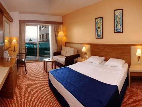 cheap resort hotels to Spend holiday with family