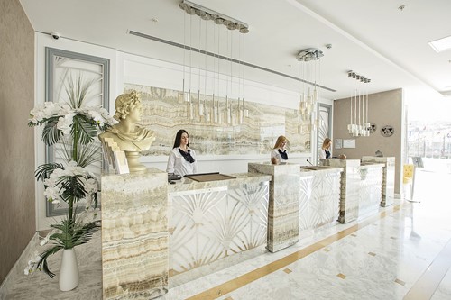 cheap resort hotels to Spend holiday with family