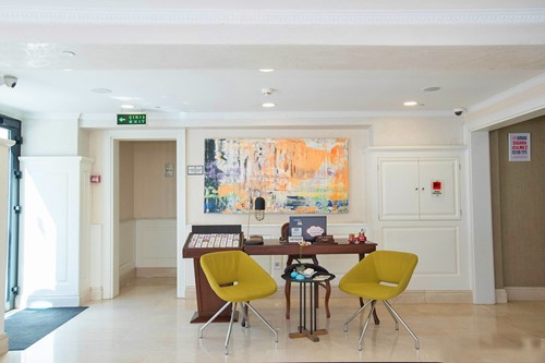 cheap resort hotels to Spend holiday with family