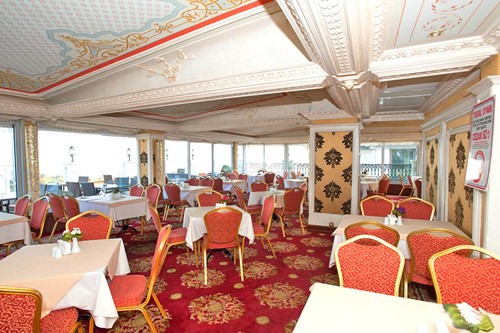 cheap resort hotels to Spend holiday with family