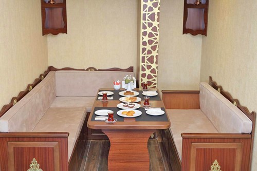 cheap resort hotels to Spend holiday with family