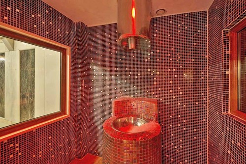 cheap resort hotels to Spend holiday with family