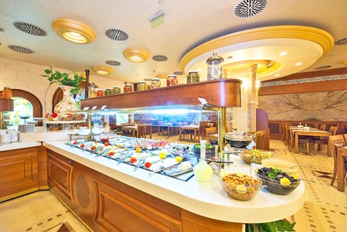 cheap resort hotels to Spend holiday with family