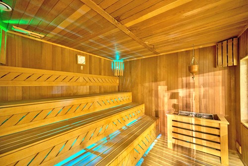 cheap resort hotels to Spend holiday with family