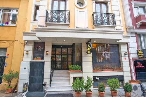 cheap resort hotels to Spend holiday with family