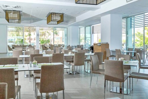 cheap resort hotels to Spend holiday with family