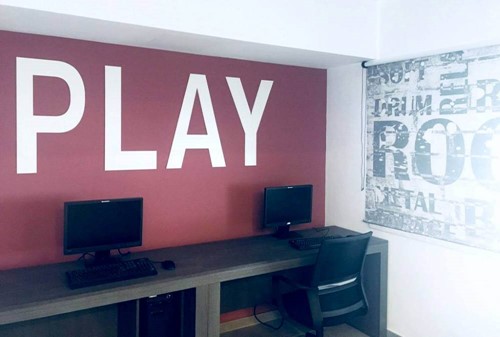 cheap resort hotels to Spend holiday with family