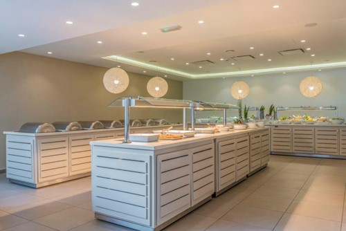 cheap resort hotels to Spend holiday with family