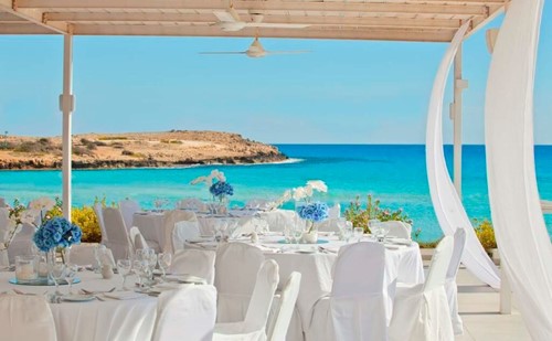 cheap resort hotels to Spend holiday with family