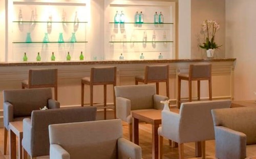 cheap resort hotels to Spend holiday with family