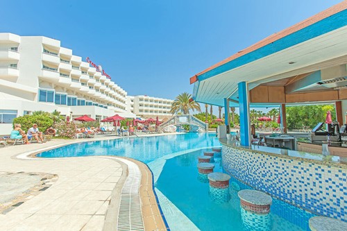 cheap resort hotels to Spend holiday with family