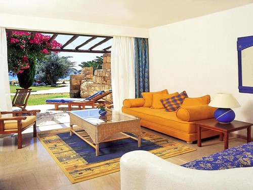 cheap resort hotels to Spend holiday with family