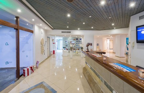 cheap resort hotels to Spend holiday with family