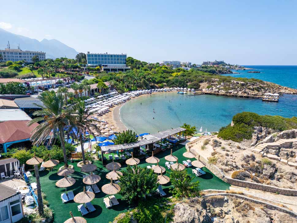 cheap resort hotels to Spend holiday with family