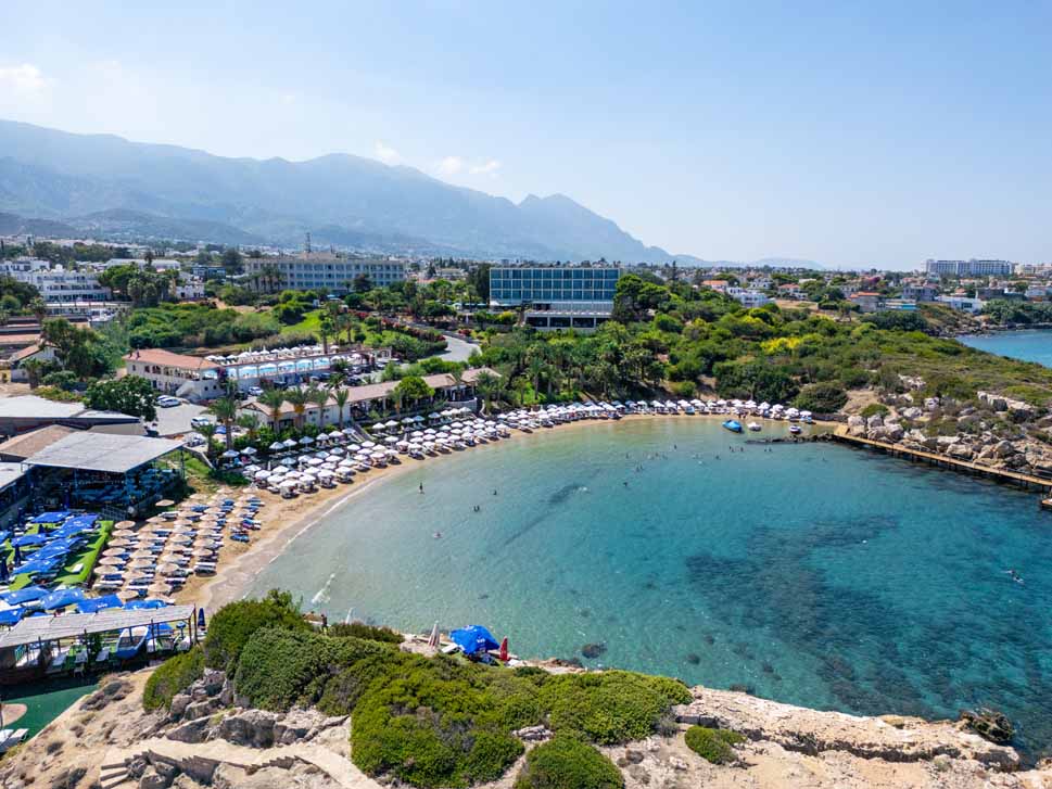 cheap resort hotels to Spend holiday with family