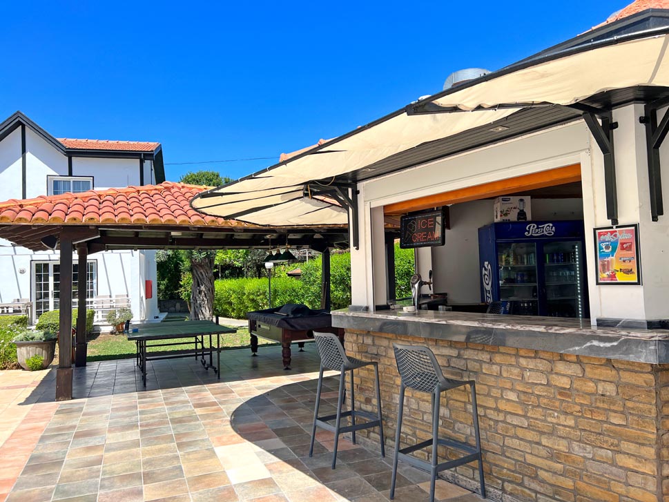 cheap resort hotels to Spend holiday with family