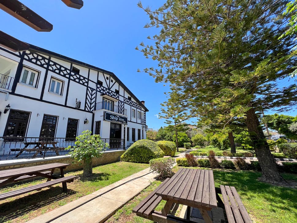 cheap resort hotels to Spend holiday with family