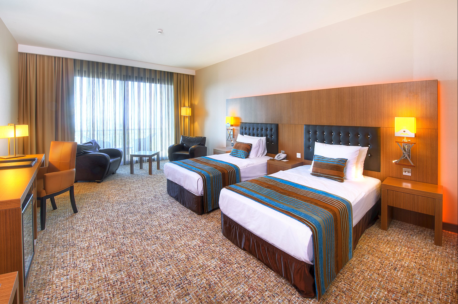 cheap resort hotels to Spend holiday with family