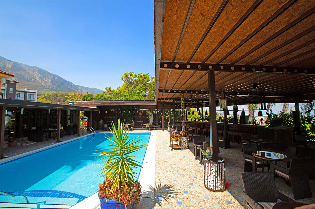 cheap resort hotels to Spend holiday with family