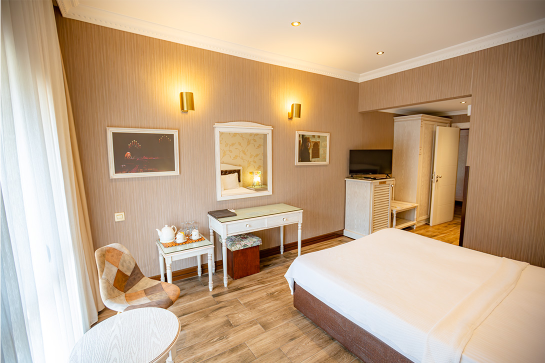 cheap resort hotels to Spend holiday with family