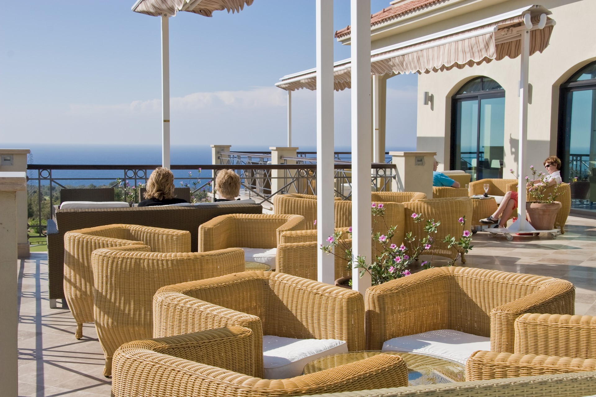 cheap resort hotels to Spend holiday with family