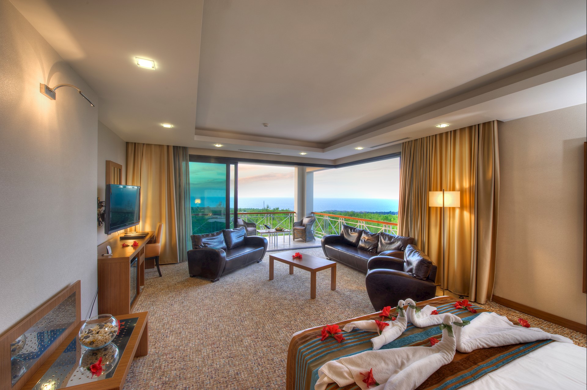 cheap resort hotels to Spend holiday with family