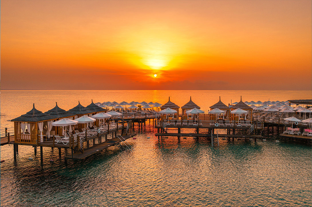 cheap resort hotels to Spend holiday with family