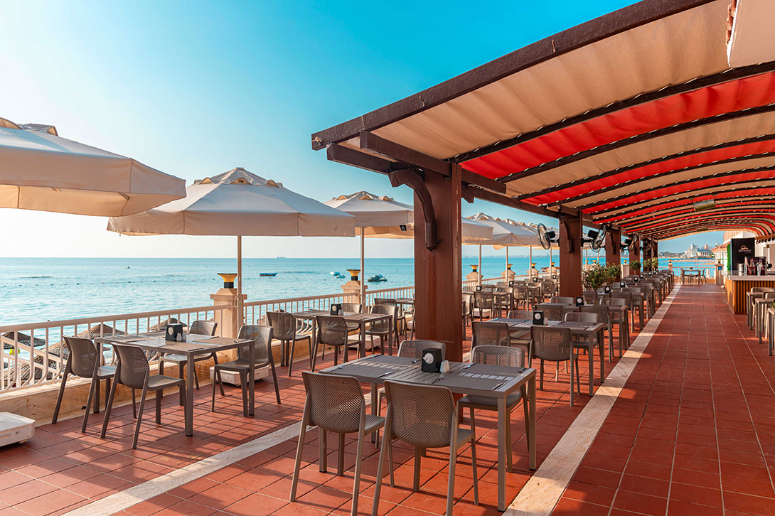 cheap resort hotels to Spend holiday with family