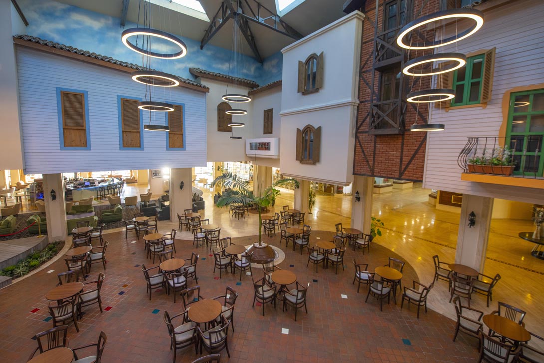 cheap resort hotels to Spend holiday with family