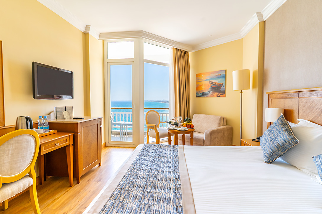 cheap resort hotels to Spend holiday with family