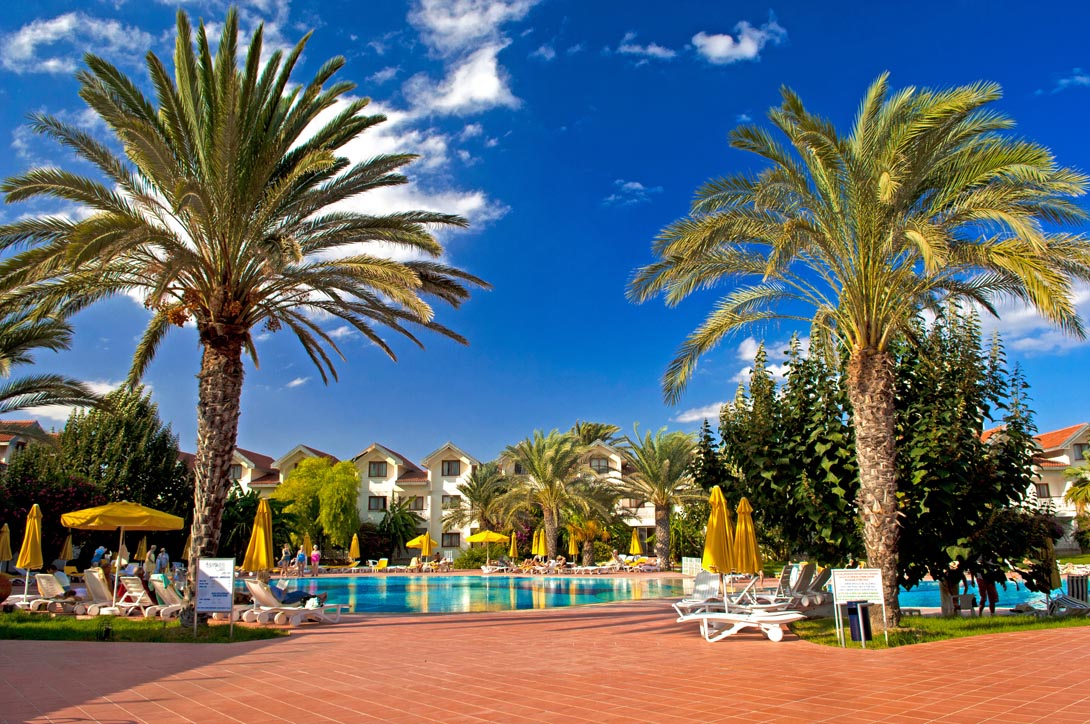 cheap resort hotels to Spend holiday with family