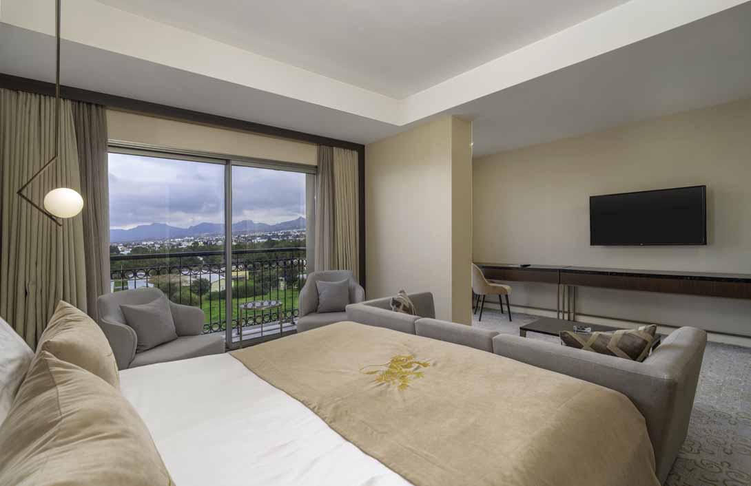 cheap resort hotels to Spend holiday with family