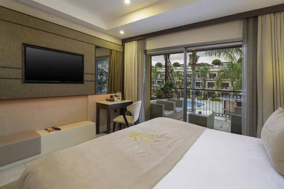 cheap resort hotels to Spend holiday with family