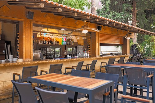 cheap resort hotels to Spend holiday with family