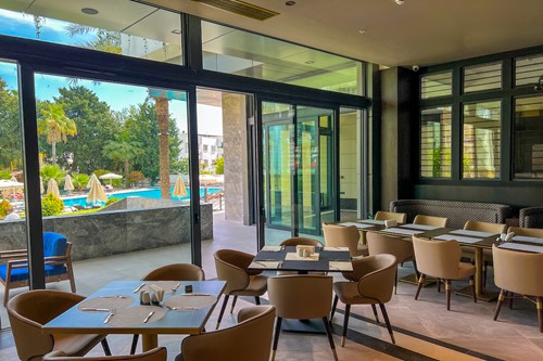 cheap resort hotels to Spend holiday with family