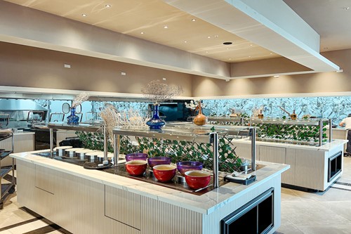 cheap resort hotels to Spend holiday with family