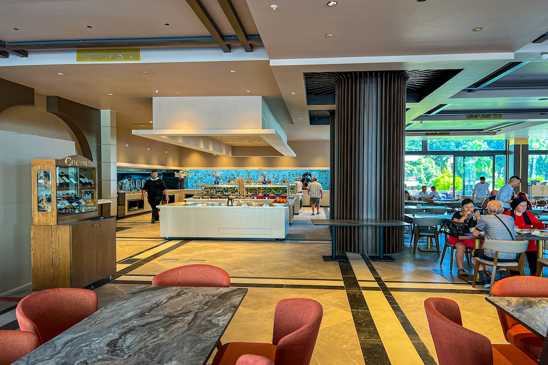 cheap resort hotels to Spend holiday with family