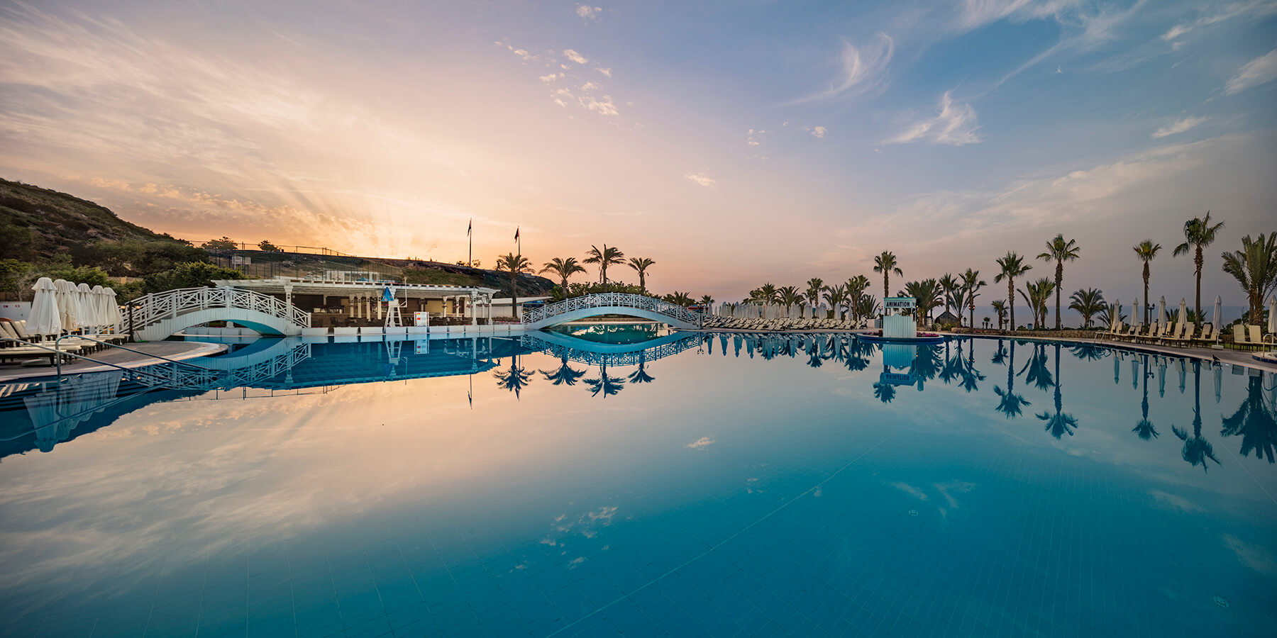 cheap resort hotels to Spend holiday with family