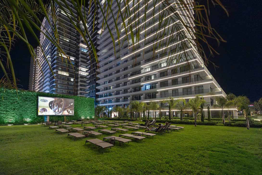 cheap resort hotels to Spend holiday with family