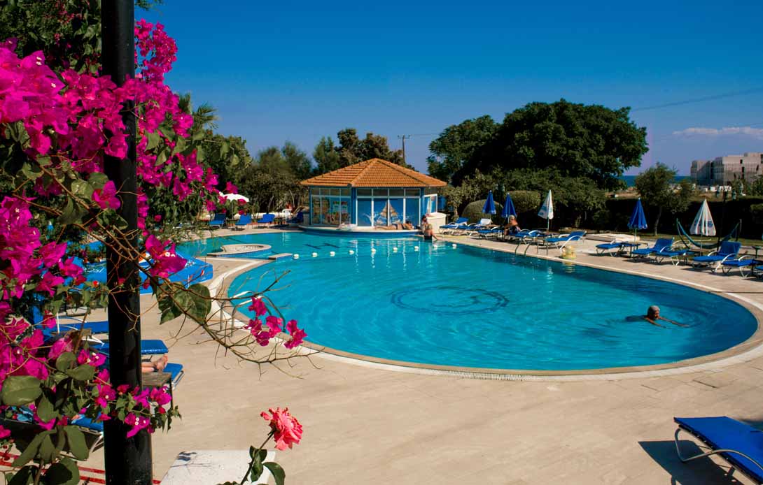 cheap resort hotels to Spend holiday with family