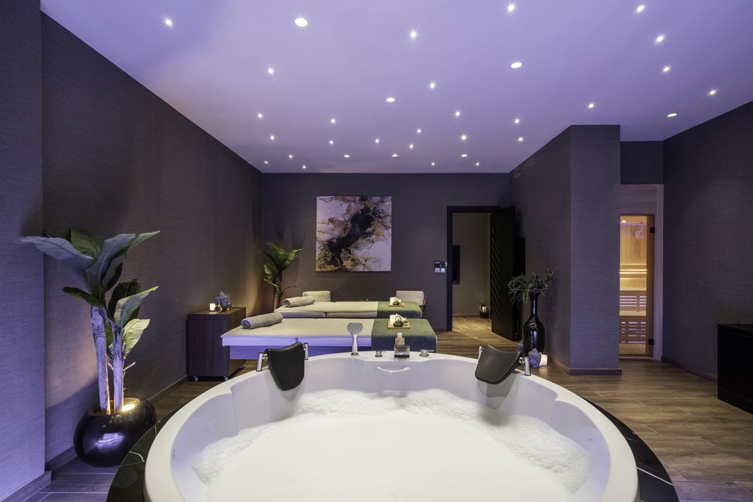 cheap resort hotels to Spend holiday with family