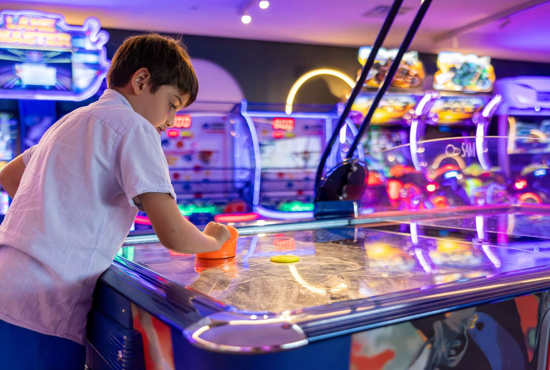 cheap resort hotels to Spend holiday with family