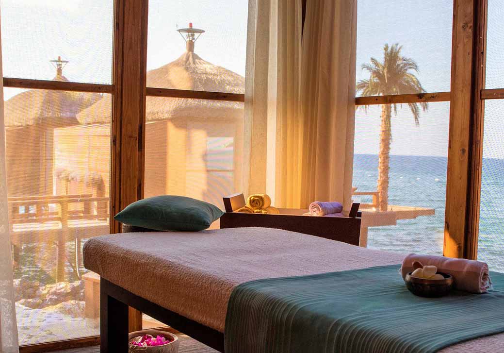 cheap resort hotels to Spend holiday with family