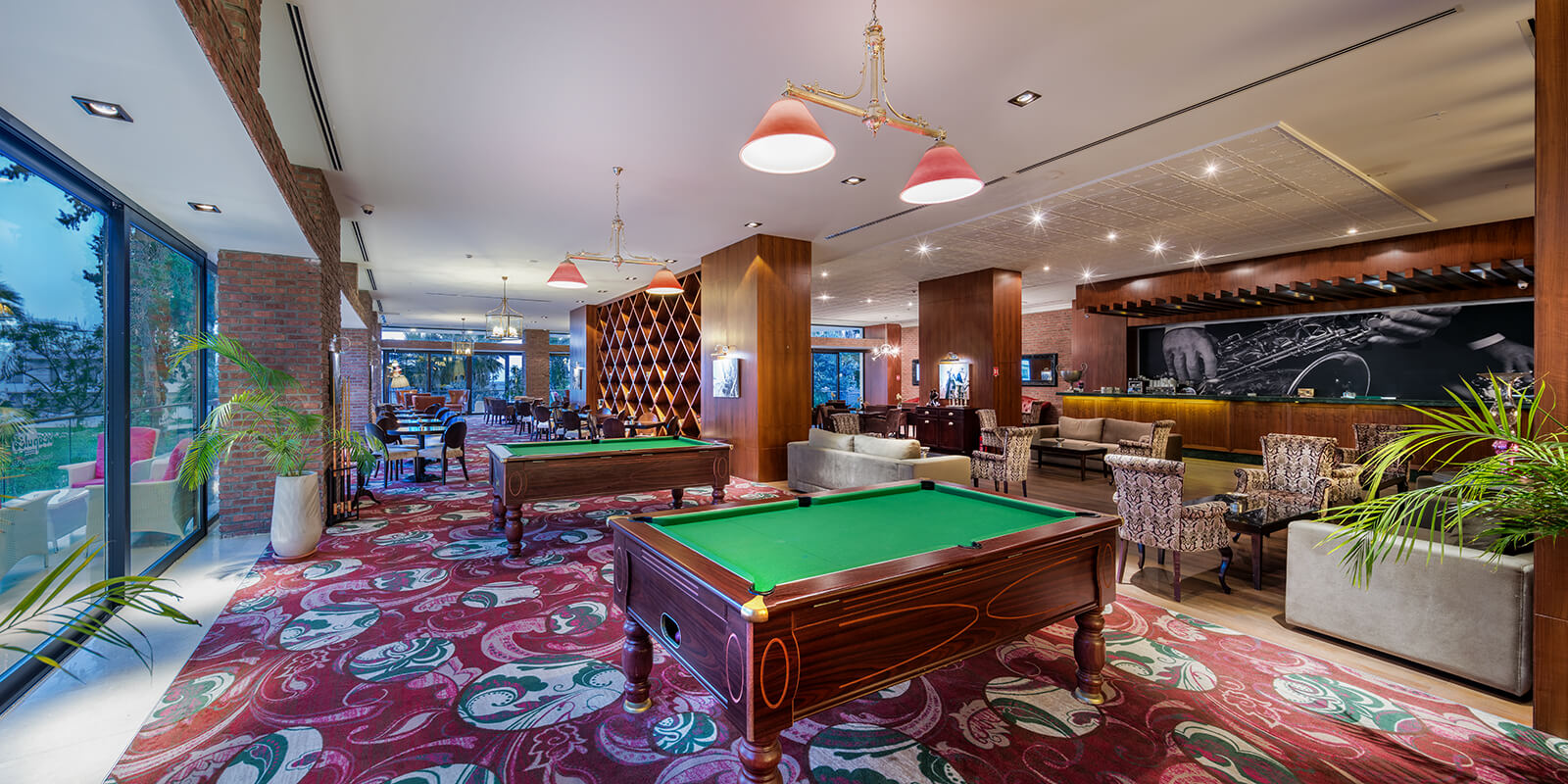 cheap resort hotels to Spend holiday with family