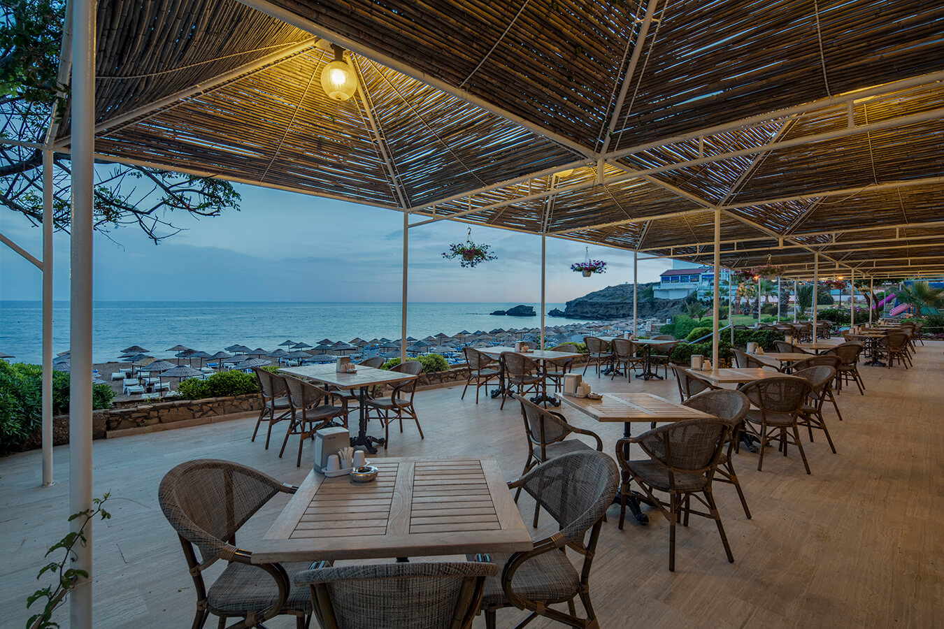 cheap resort hotels to Spend holiday with family