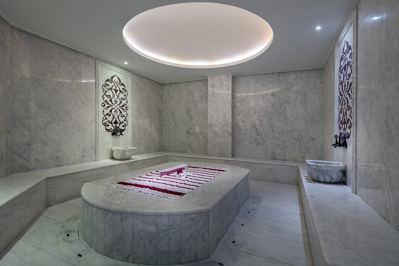 cheap resort hotels to Spend holiday with family