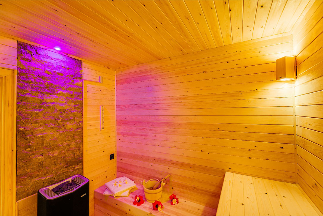 cheap resort hotels to Spend holiday with family